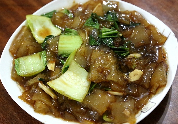  p data-id="gnwjt8xsq1">溜粉坨,玉田特色菜,京东一带特色家常菜,尤