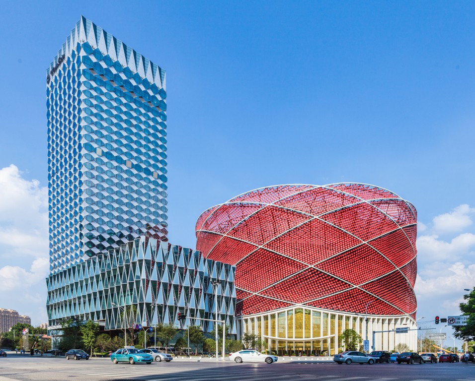 wi9ismj">汉秀,位于 a target="_blank" href="/item/武汉市/195165"