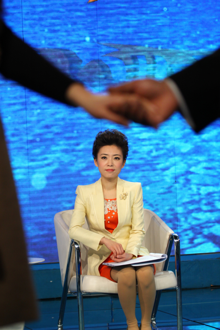  p>《调解面对面》是湖北卫视的社区生活法制类节目,聚焦社区民情民意