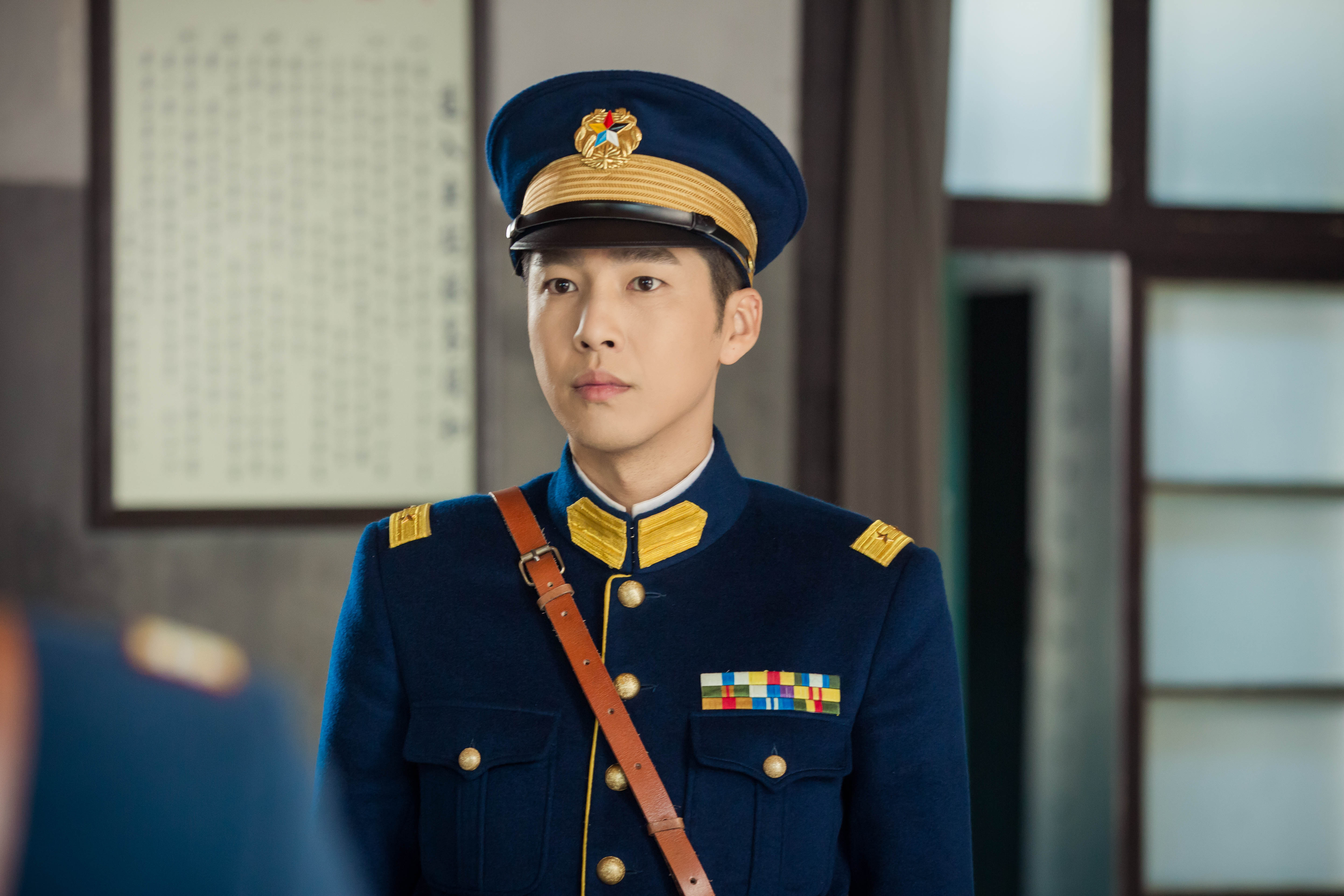  p>邹廷威,原名邹宗胜,1984年6月19日出生于山东省淄博市,中国内地