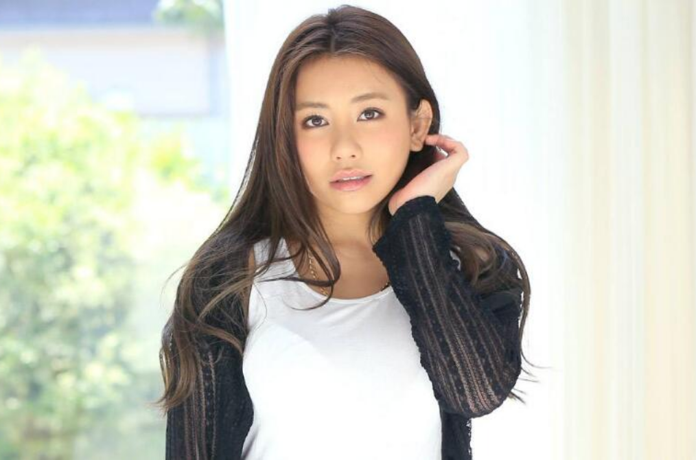  p>松本芽依(松本メイ),1993年11月3日出生,日本av演员. /p>