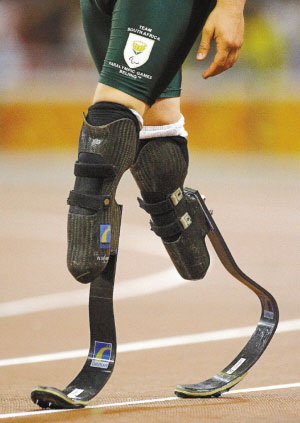 男,1986年11月22日出生于南非,南非残疾短跑运动员,是残疾人100米,200