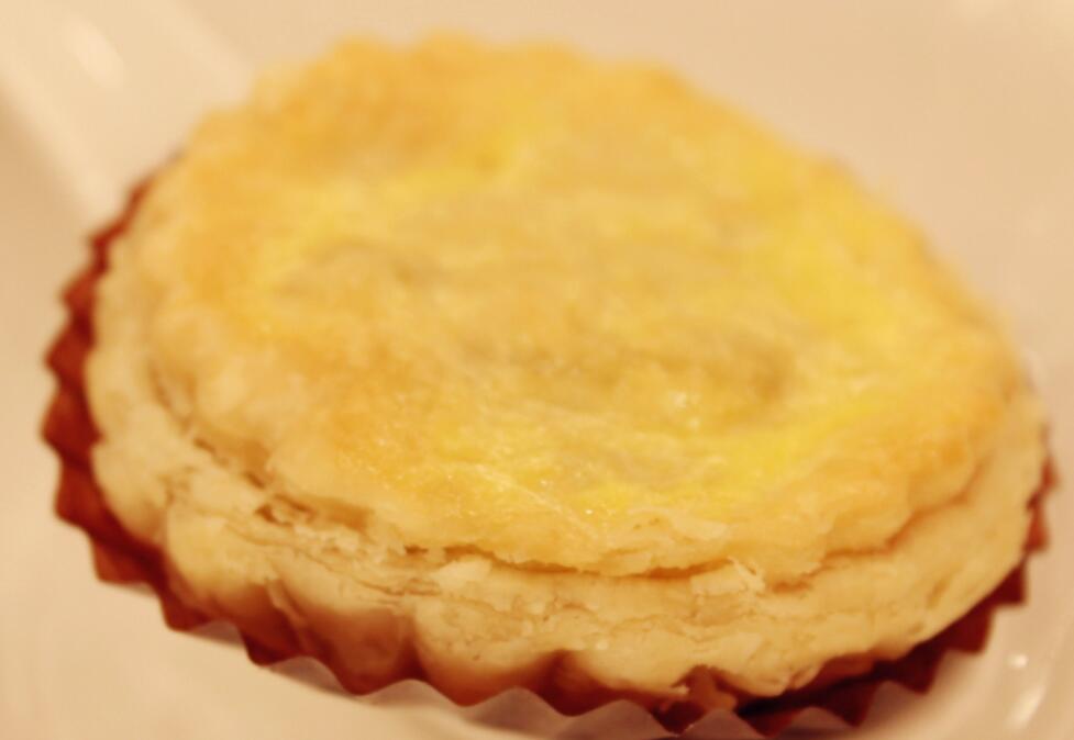 id="574221">点心 /a>的一种做法,从做法上可分为中式酥皮和西式酥皮