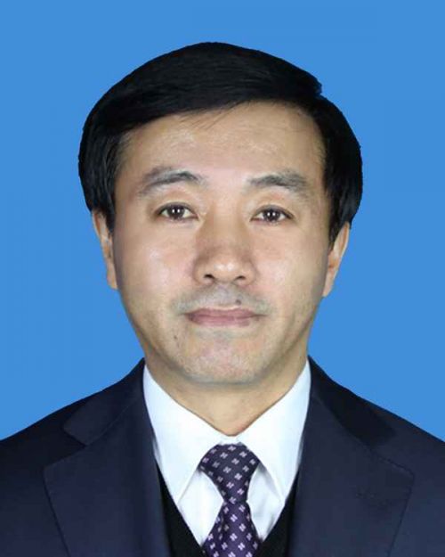  /p> p data-id="gnbktkr40p">现任吉林长白山森工集团党委书记,董事