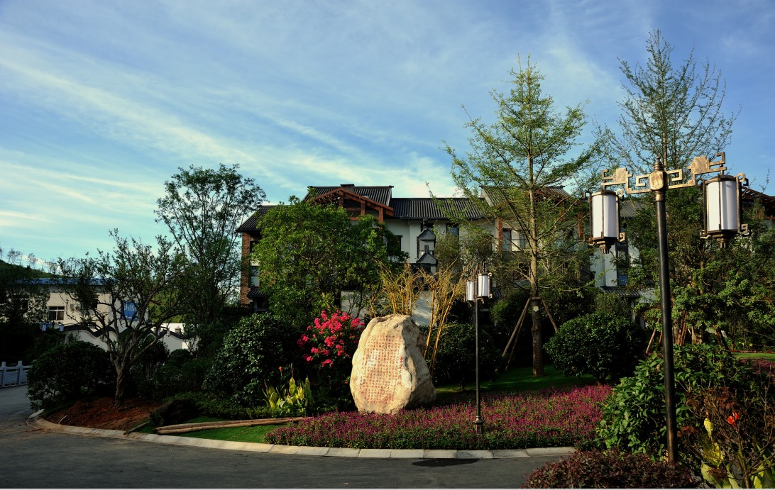  p>金科·东方大院位于 a href="#">长沙市 /a>岳麓区雷锋大道西侧