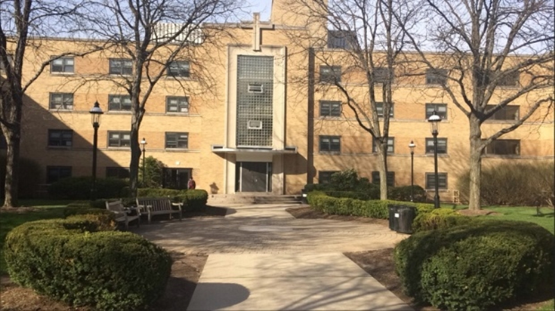  p>西东大学,音译薛顿贺尔大学或西顿大学(seton hall university