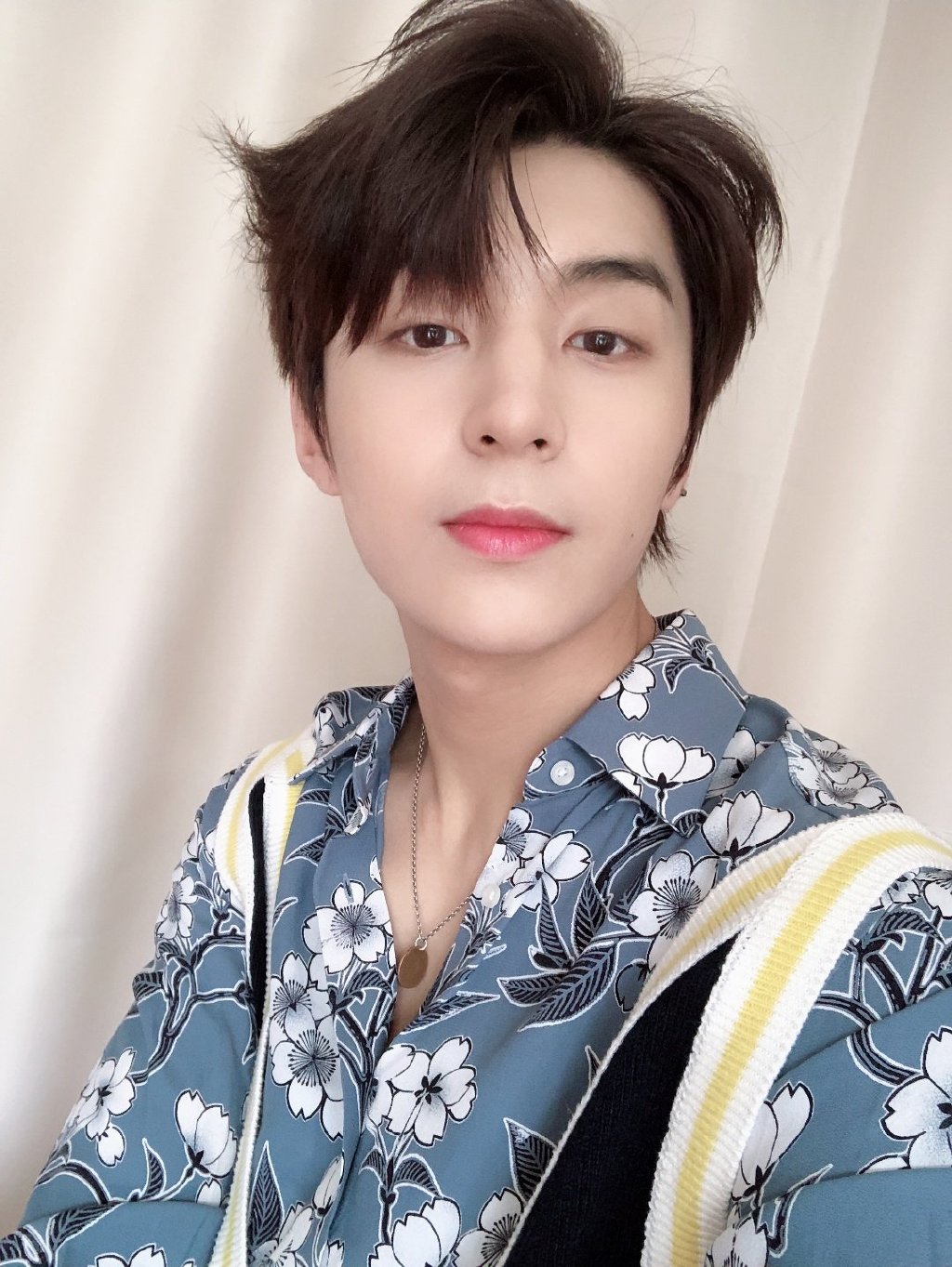  p>崔胜允,1995年7月31日出生于韩国庆尚南道昌