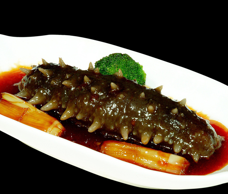  p>仿刺参(学名: i>apostichopus japonicus /i>):个体大,长20-40厘米