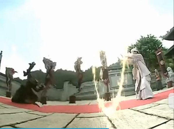 李布衣与哥舒天决战时使用,但不敌哥的天魔神功. 