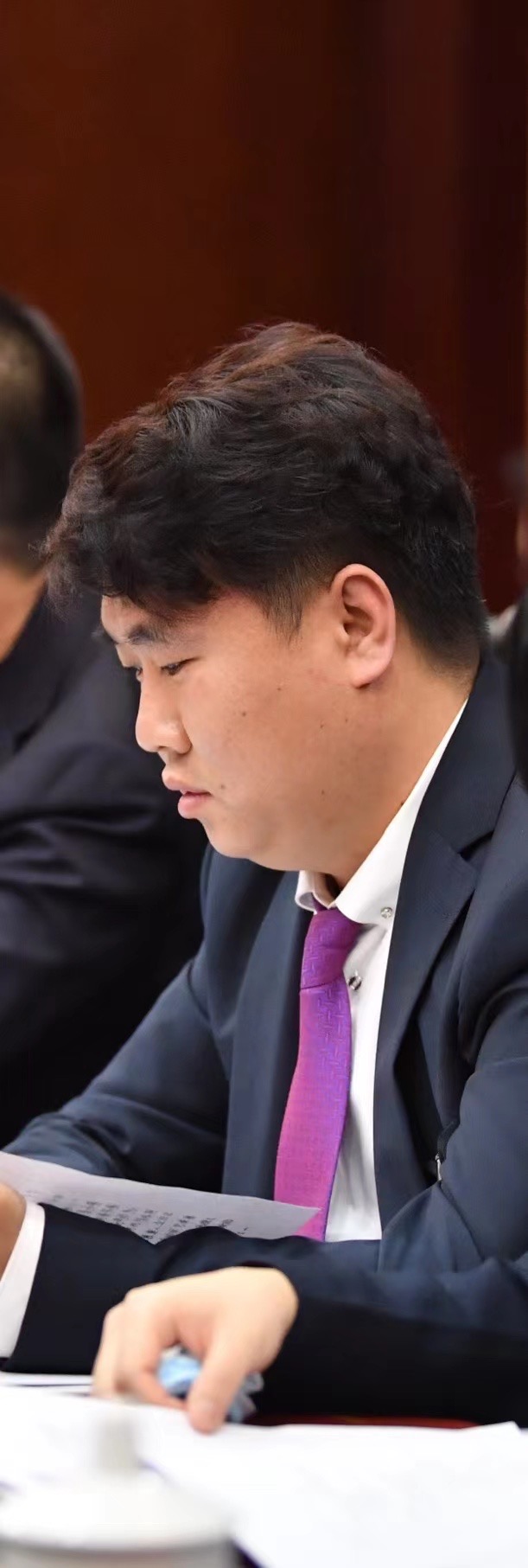 宁夏嘉宁建设有限公司董事长,毕业于宁夏大学