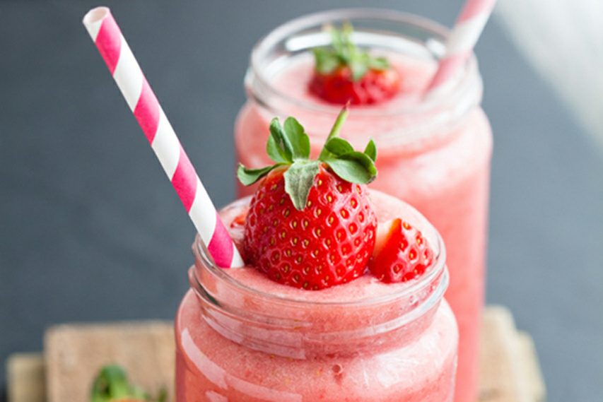 西瓜草莓冰饮