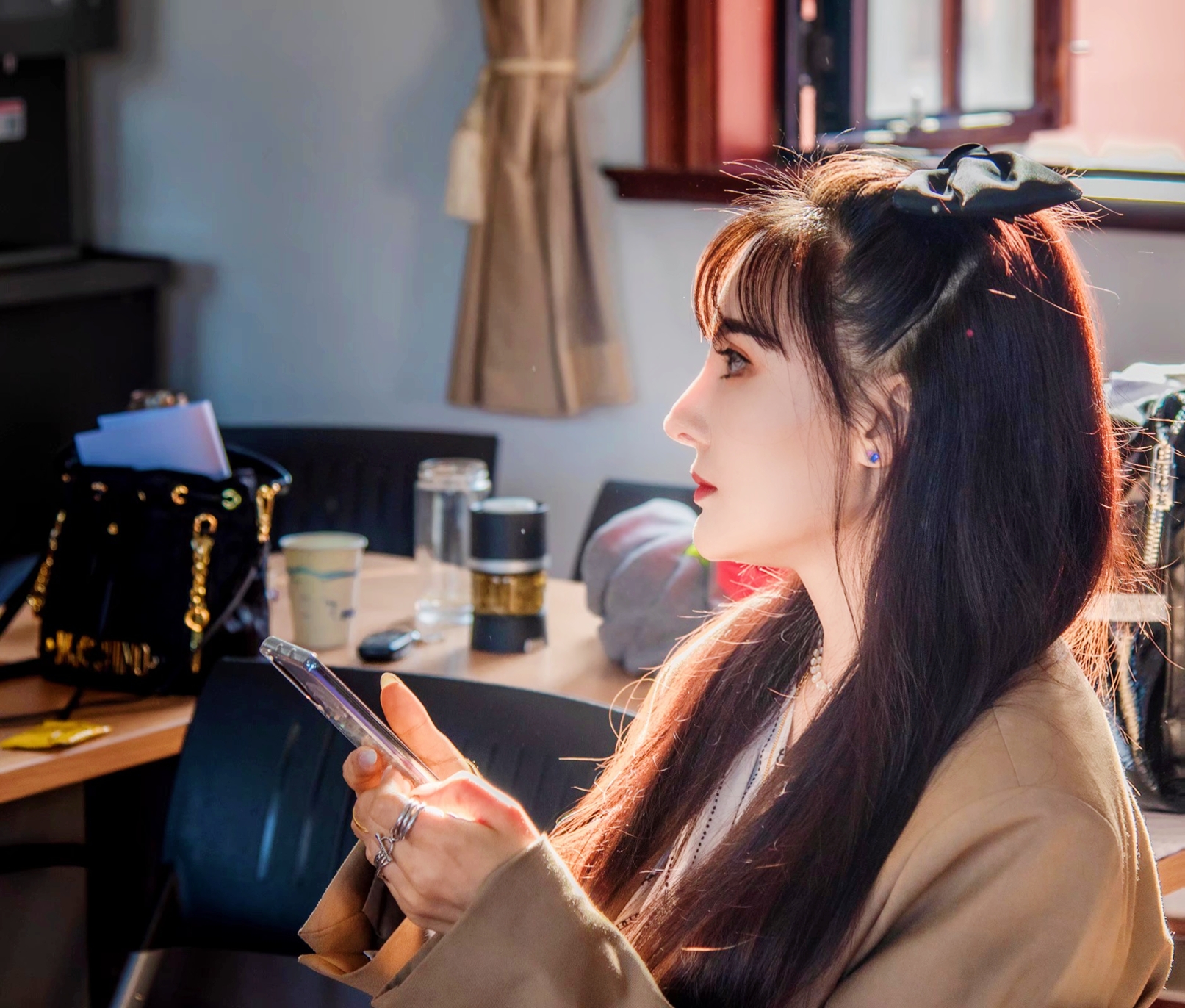  p data-id="gnbpgqrk2i">达娃卓玛,中国内地女演员, a target="