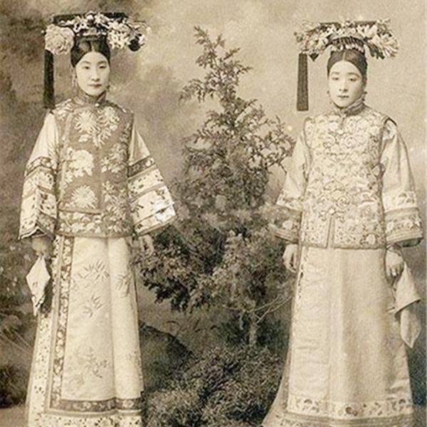 裕容龄：“东方蝴蝶舞后”，晚年双腿被废凄凉辞世_百科TA说