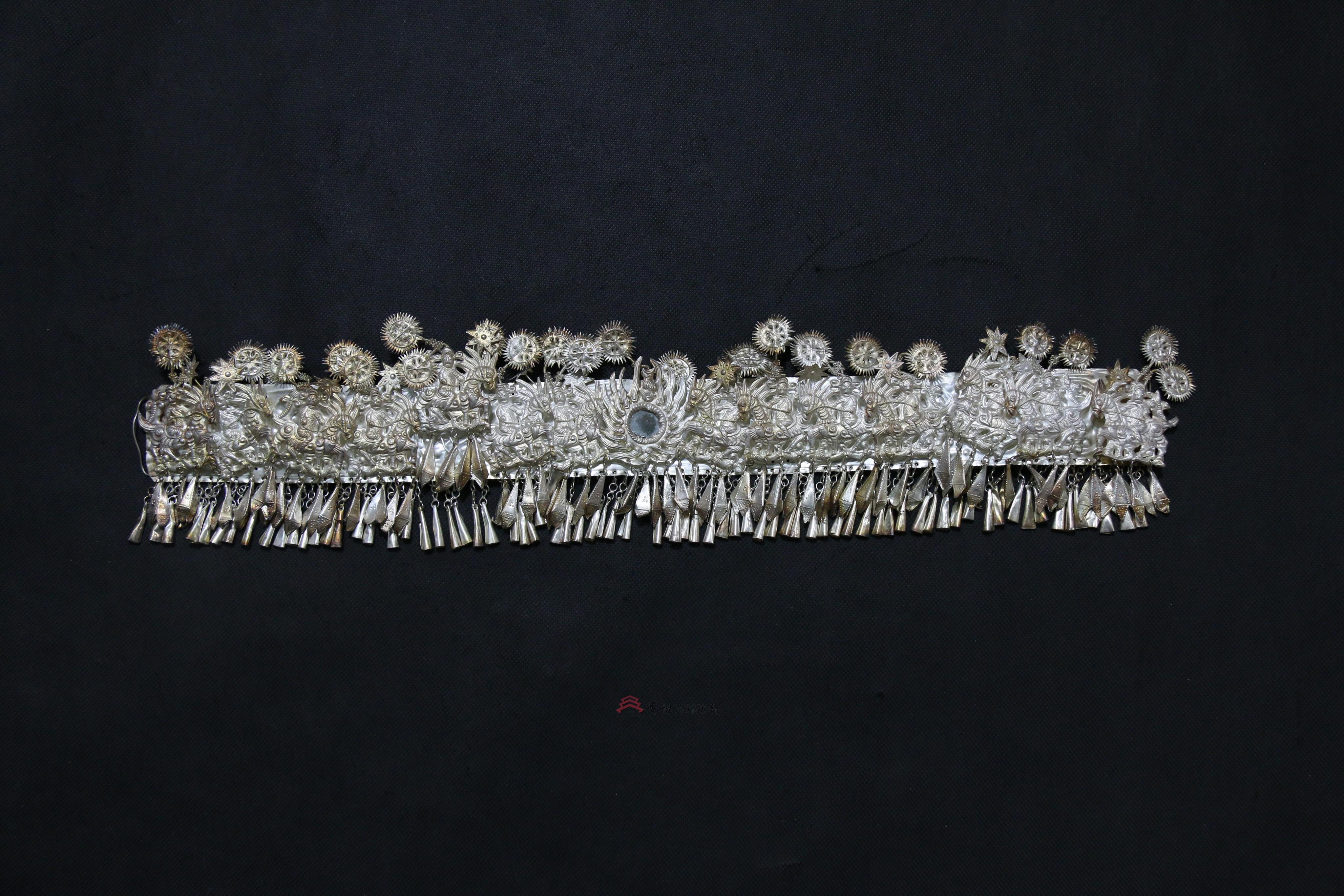 当代苗族银马带