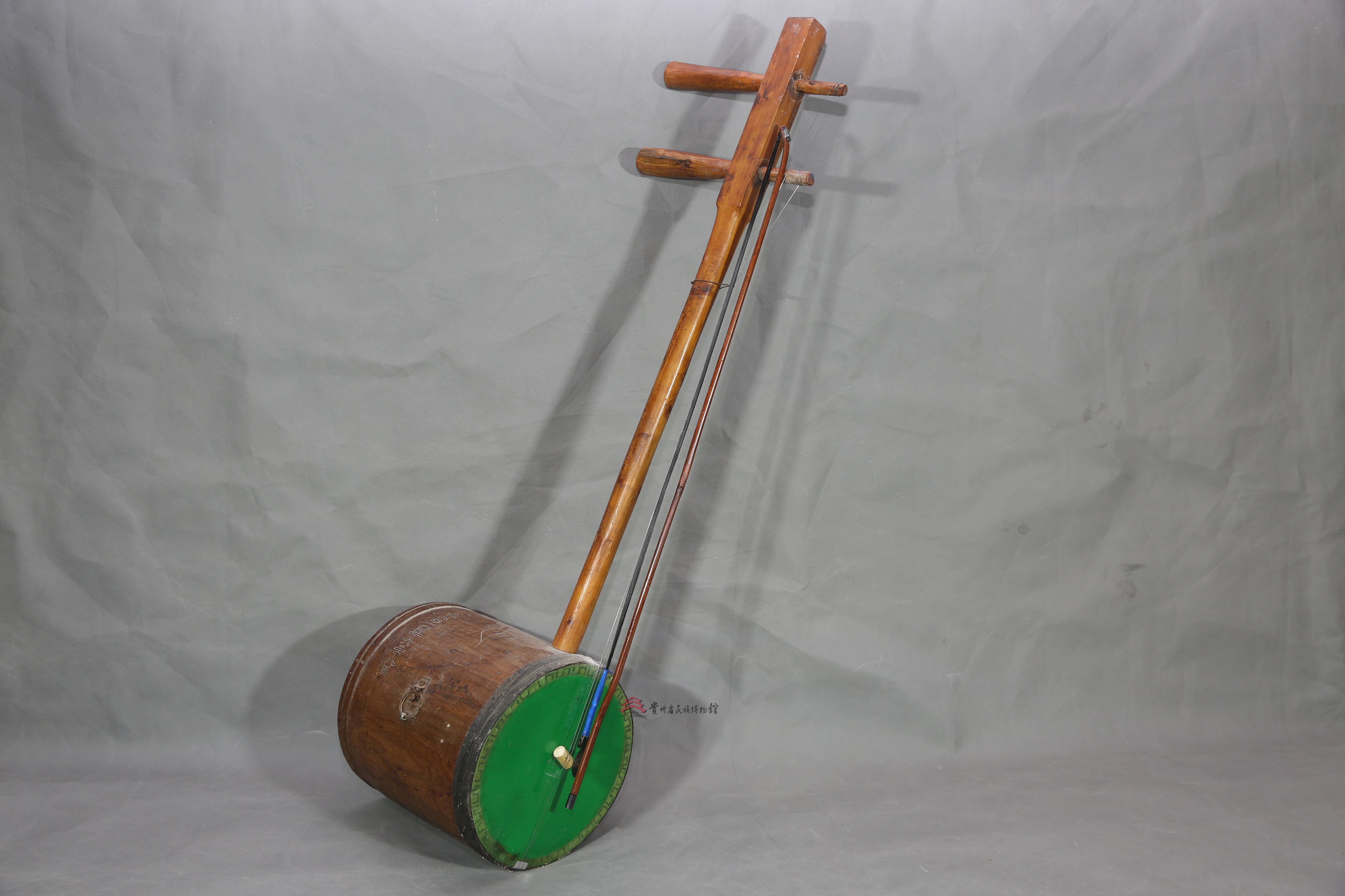 当代黔南布依族八音弹唱乐器-大胡