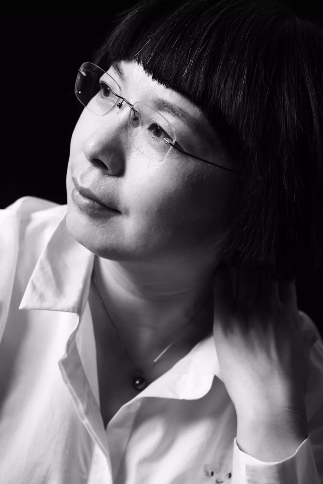 她创立了中国人自己的奢侈品牌，7次闯进巴黎时装周_百科TA说