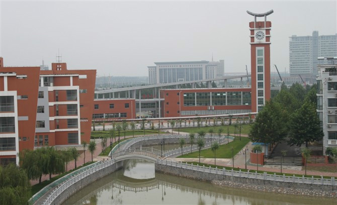  p>博兴县第二中学前身为 a href="#">博兴县 /a>城郊公社高中,始建于