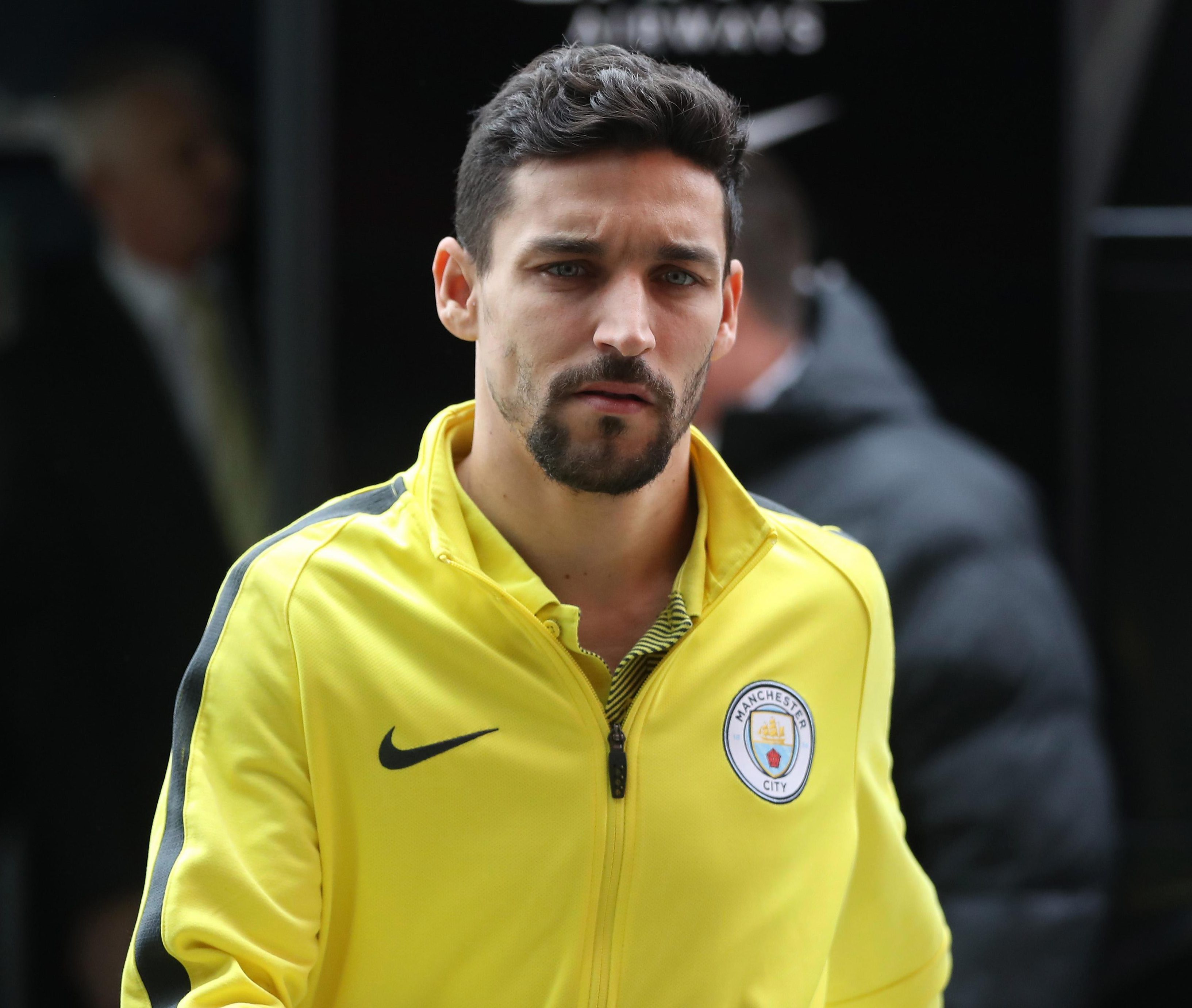  p>赫苏斯·纳瓦斯(jesús navas),全名赫苏斯·纳瓦斯·冈萨雷斯