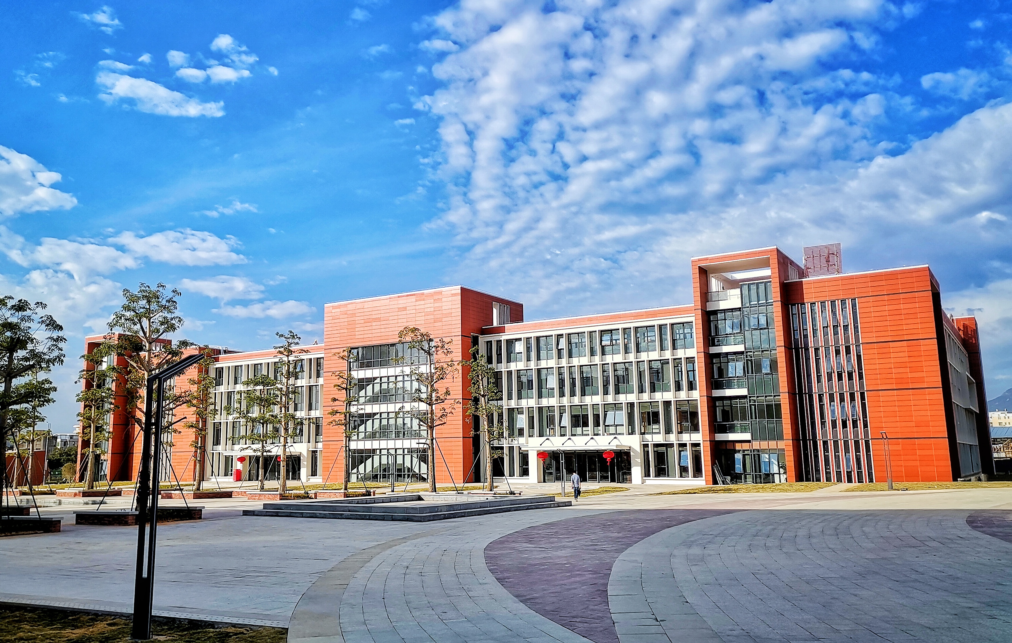  p>湄洲湾职业技术学院是一所公办专科层次全日制工科类高职院校,地处