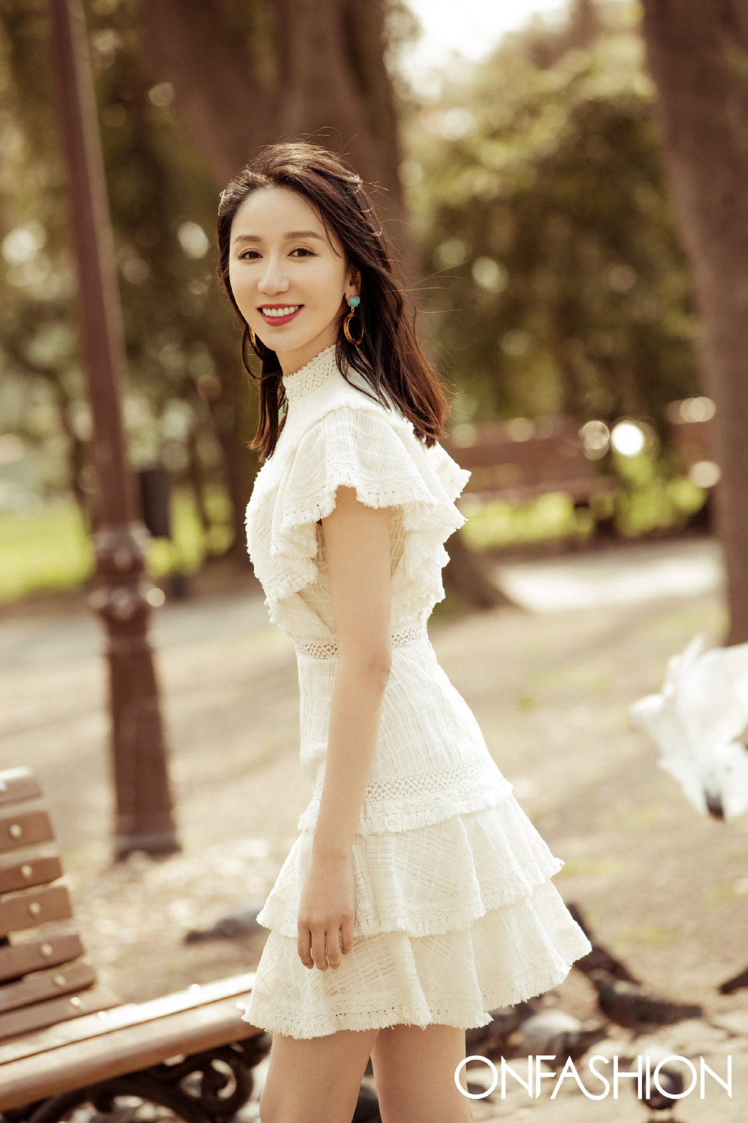  p>娄艺潇(loura),1988年12月27日出生于辽宁省 a target="_blank"