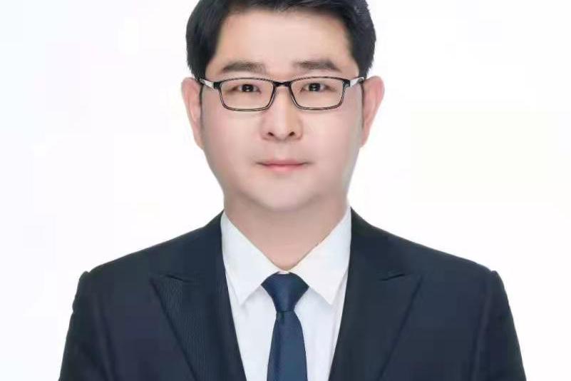 1981年12月出生 ,研究生学历,现任江西省九江市湖口县委副书记