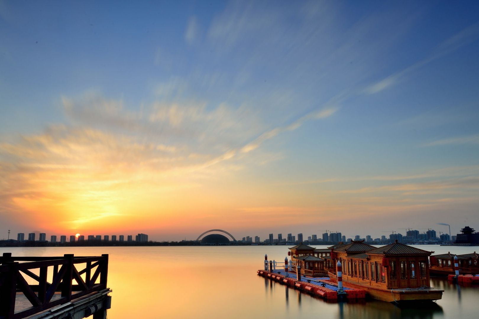  p data-id="sgeymkeeutrk">江北水城水利风景区位于山东省聊城市城区