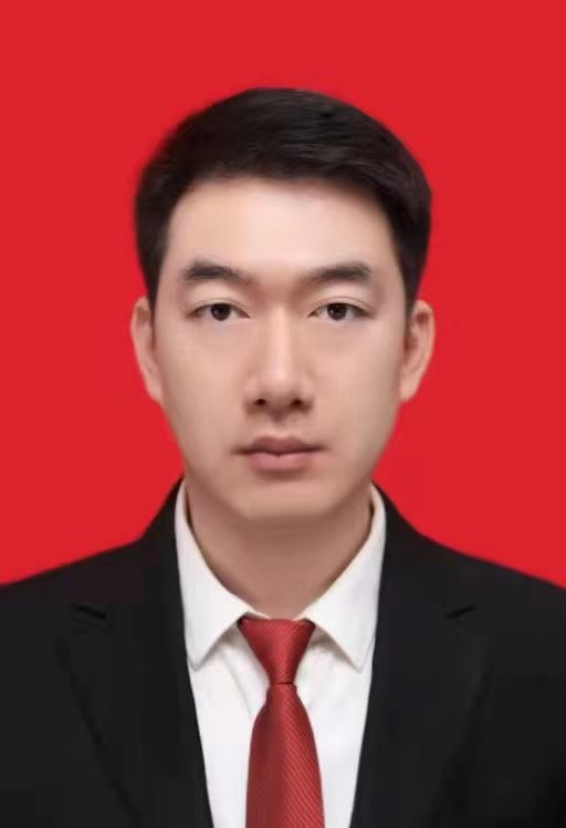  p>申洲,男,汉族,1986年3月出生,大学本科学历,中共党员.