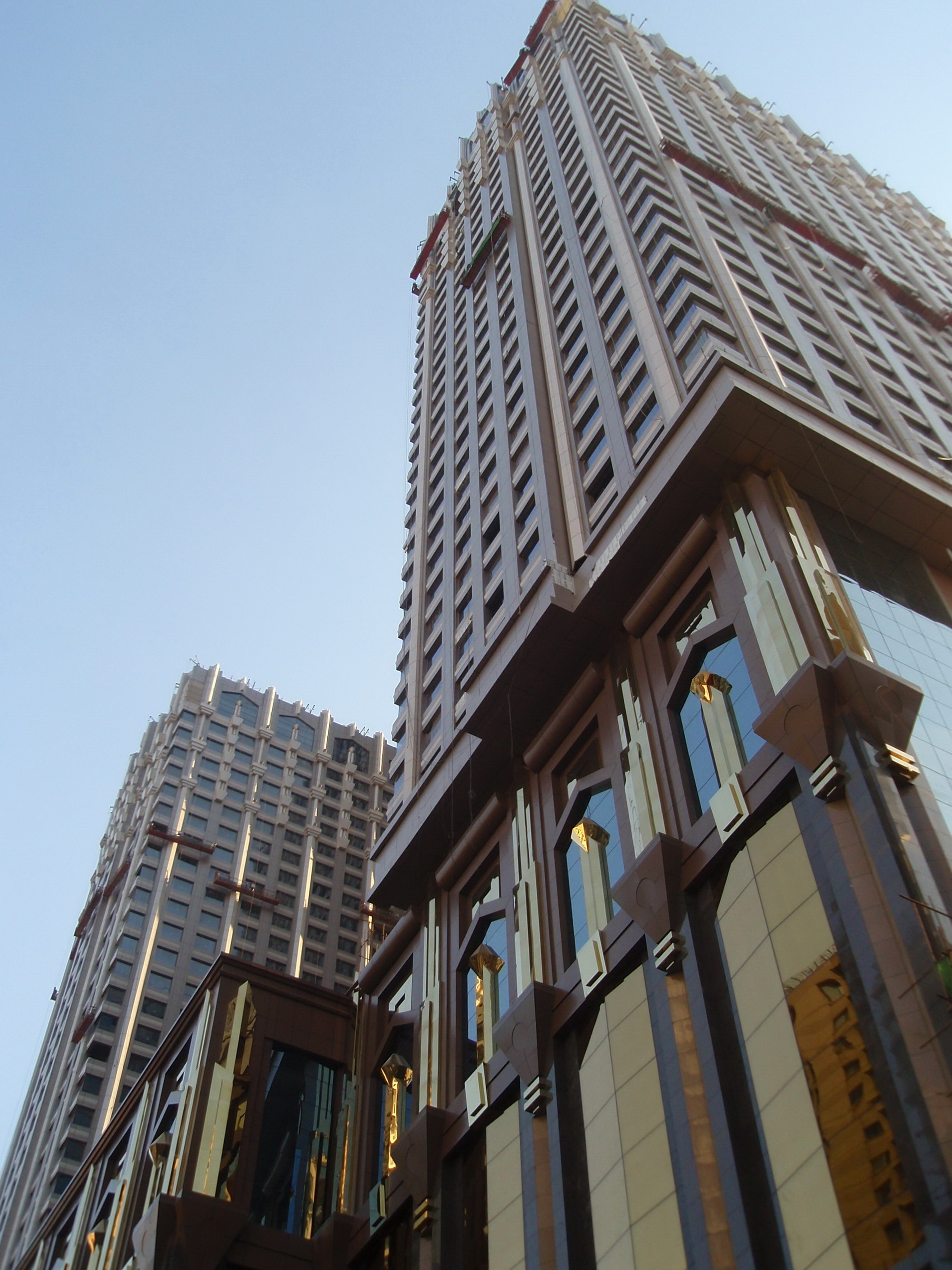 皇朝万鑫国际大厦