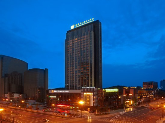  p>桐庐开元名都大酒店是由中国最大的民营高星级连锁酒店集团,最具