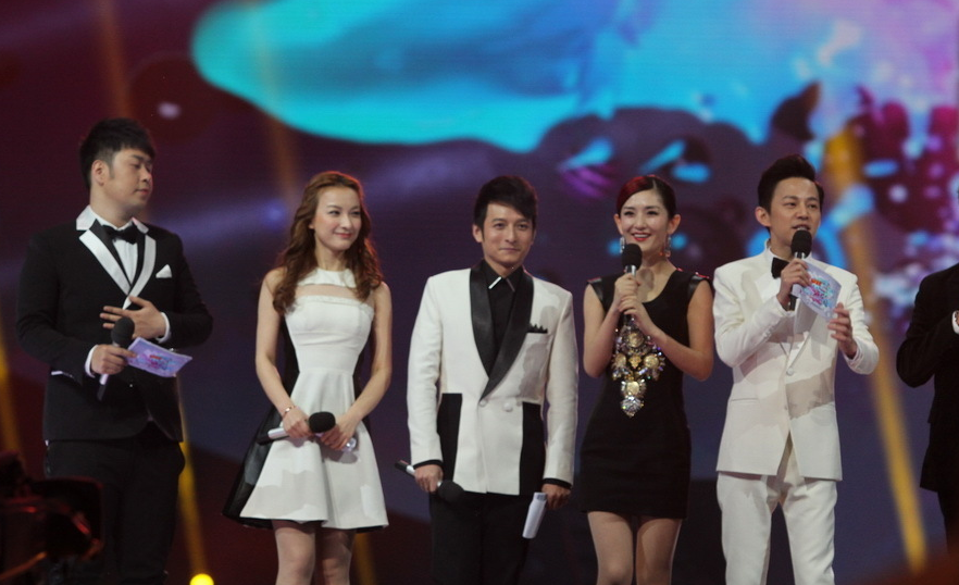 data-lemmaid="3450745">快乐中国 /a>2013-2014湖南卫视跨年演唱会于