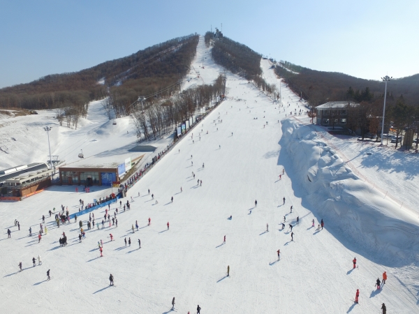  p>庙香山风景区, a target="_blank" href="/item/国家aaaa级旅游