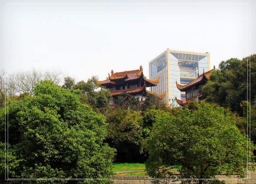  p data-id="gnx57algxt">天心公园是中国湖南省长沙市境内公园,aaaa