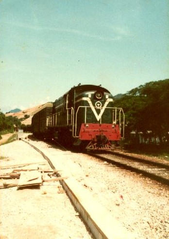 东风2型内燃机车