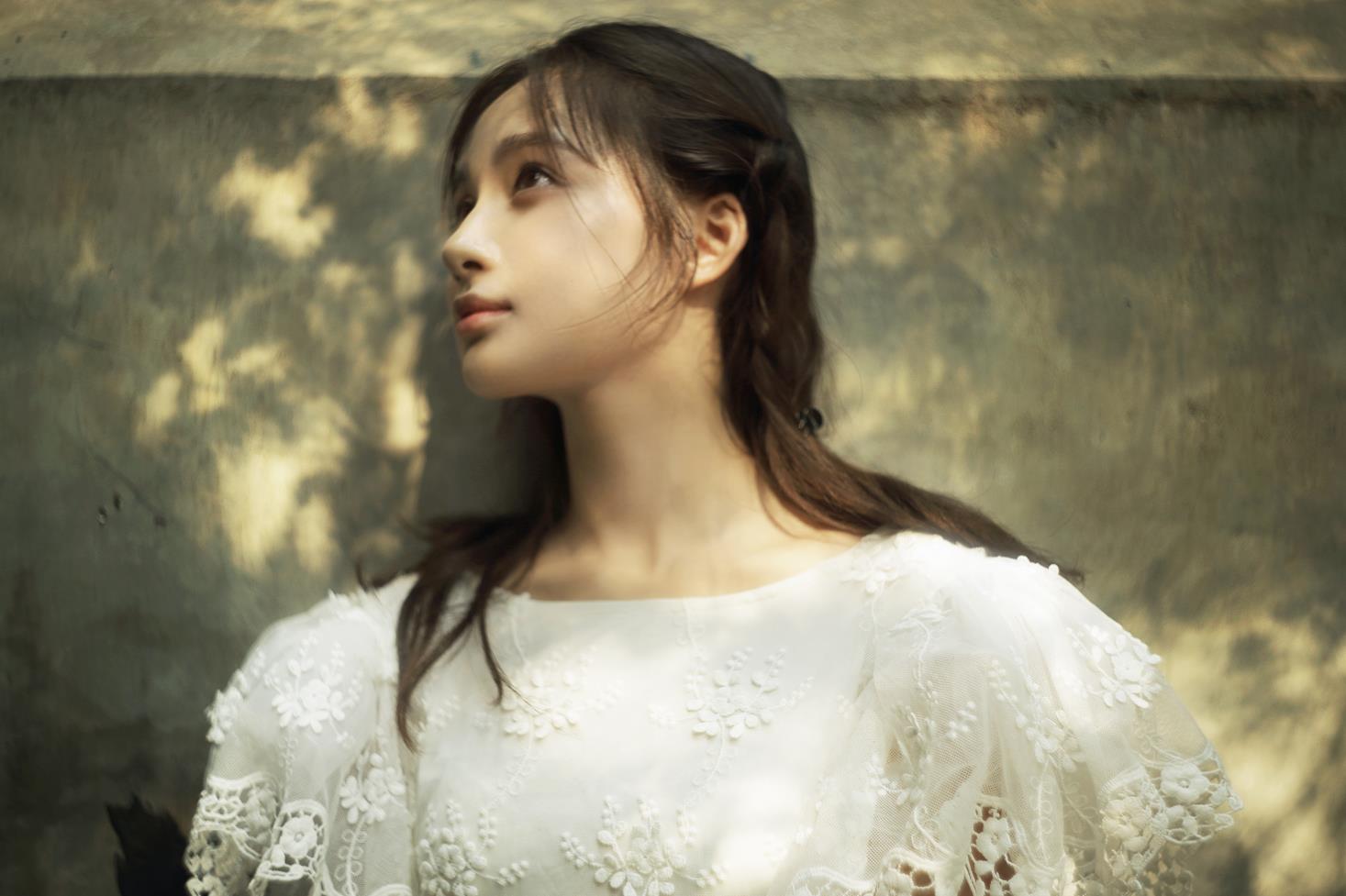  p>孙嘉璐,1996年9月19日出生于山东省烟台市,中国内地女演员,毕业于 