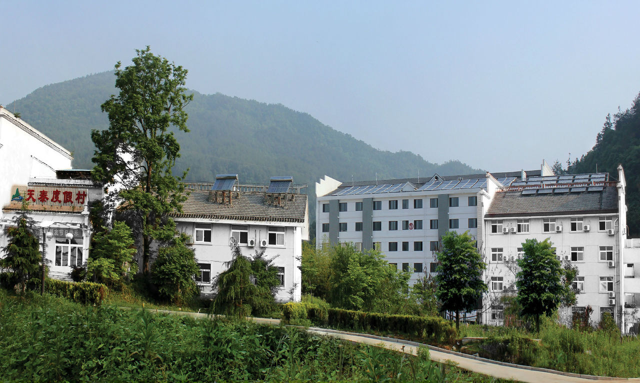 data-lemmaid="1362070">天堂寨风景区 /a>所在地天堂寨镇街道入看Ζ