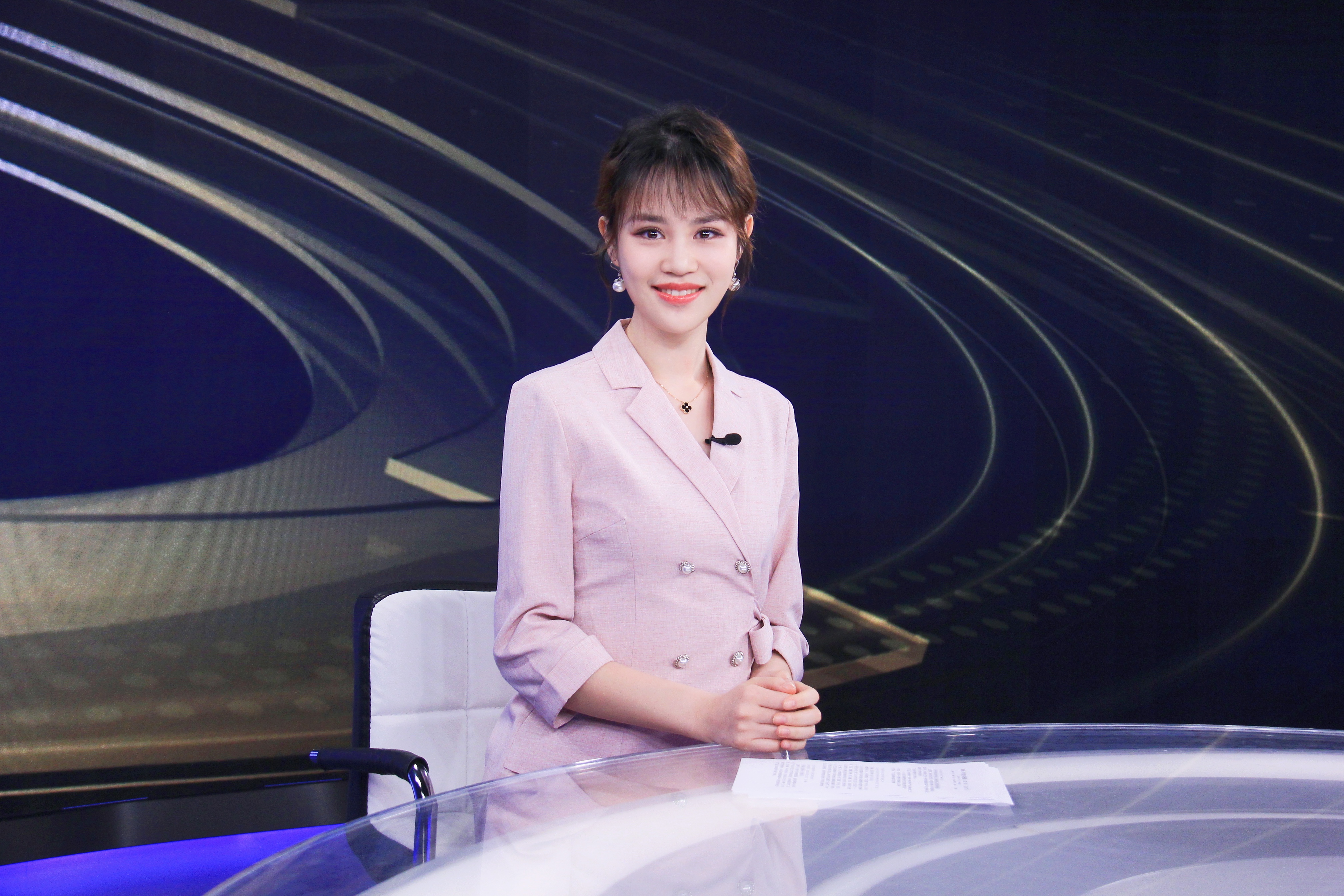  p>罗曼,中国内地女主持人,中央电视台 a target="_blank" href="