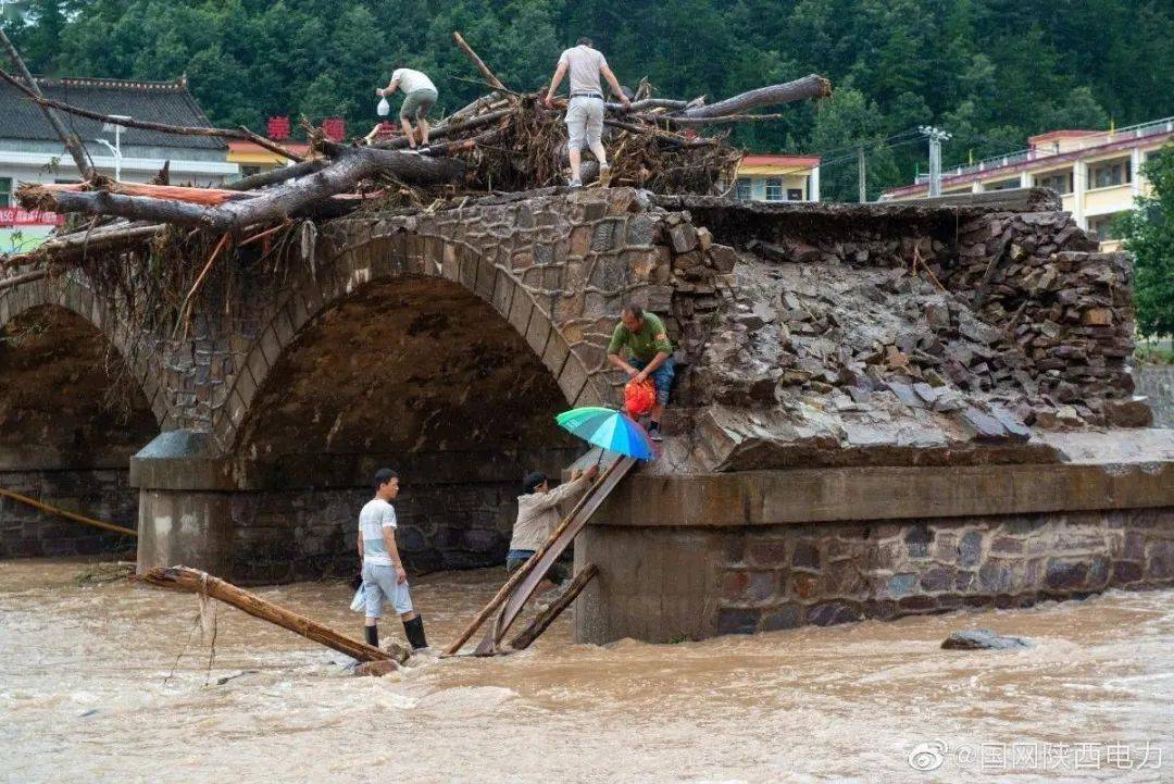 洛南"8·6"暴雨洪涝灾害致8万多人受灾