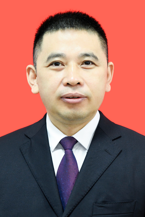 1974年4月出生,湖南<a target="