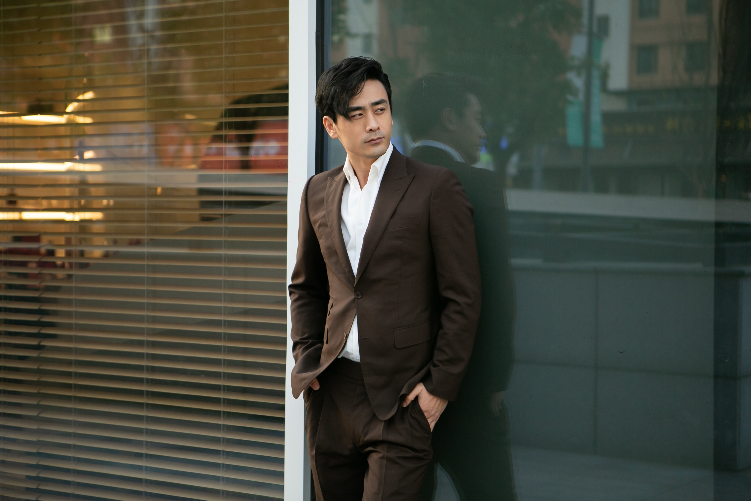 gnwl44swnw">白海涛,1984年10月14日出生于山东省,中国内地影视男演员