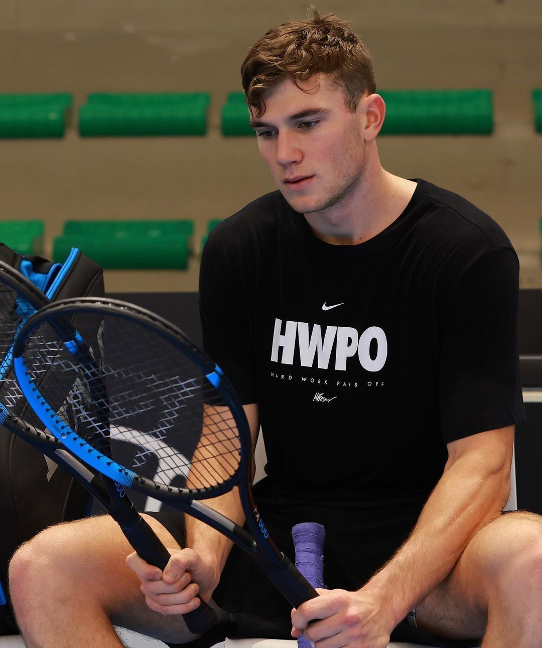  p data-id="2h2i195reob">杰克·德雷珀(jack draper),2001年12月22