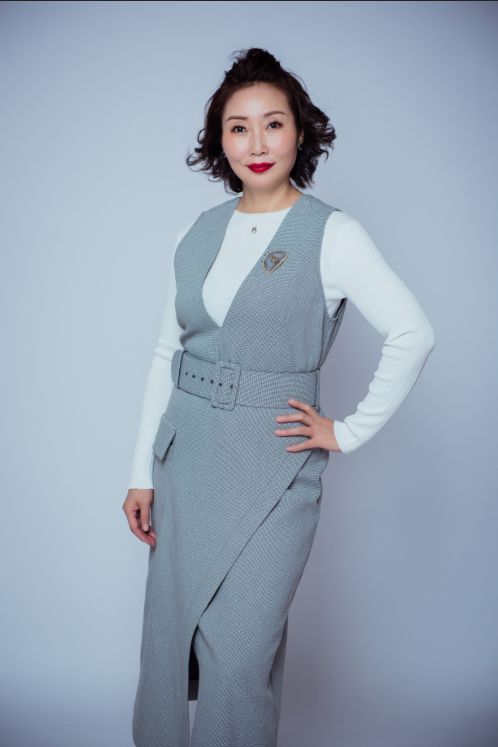  p data-id="gmx0cb512v">何菊芳,三峡曲艺传承中心(三峡曲艺团)曲艺