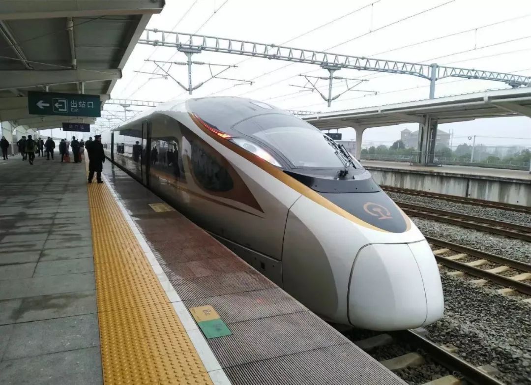 data-id="gnyxiytsi1">湖口站(hukou railway station),即湖口火车 