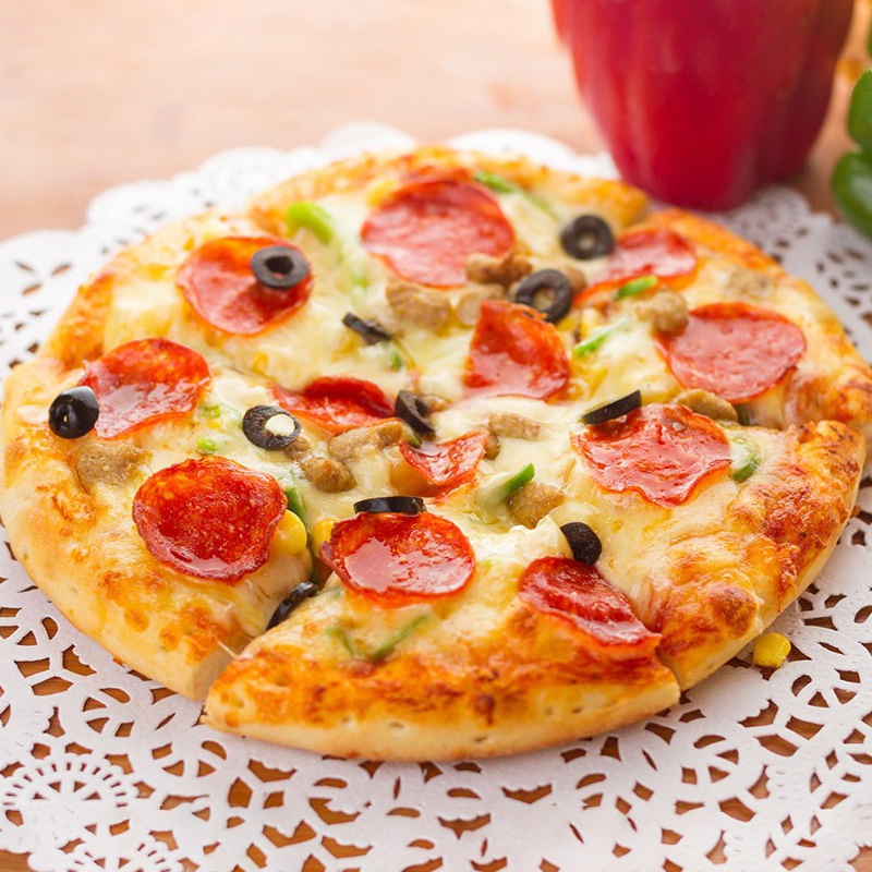 风味腊肠芝心披萨