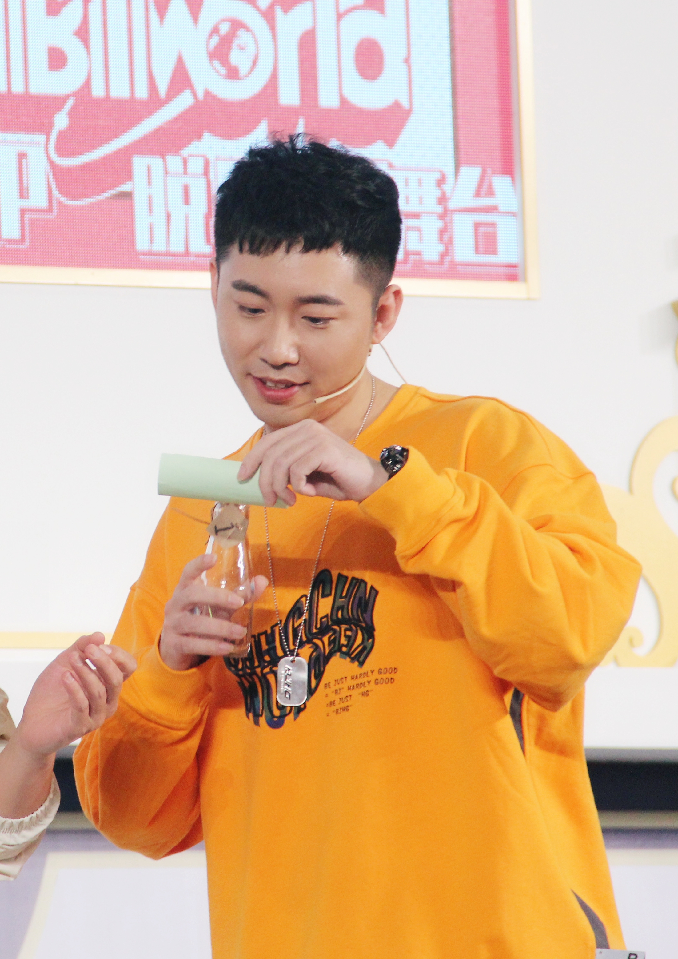  p data-id="2l6t2vruvt1">史泽鲲,中国内地男