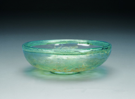 北燕冯素弗墓出土玻璃碗