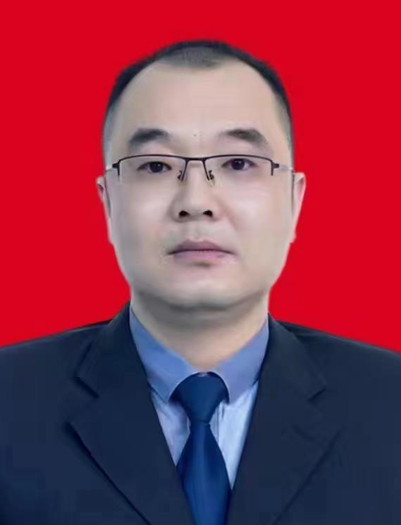  p data-id="sm0an9k3te0n">黄辉,现任湖南省常德市安乡县政府办党组