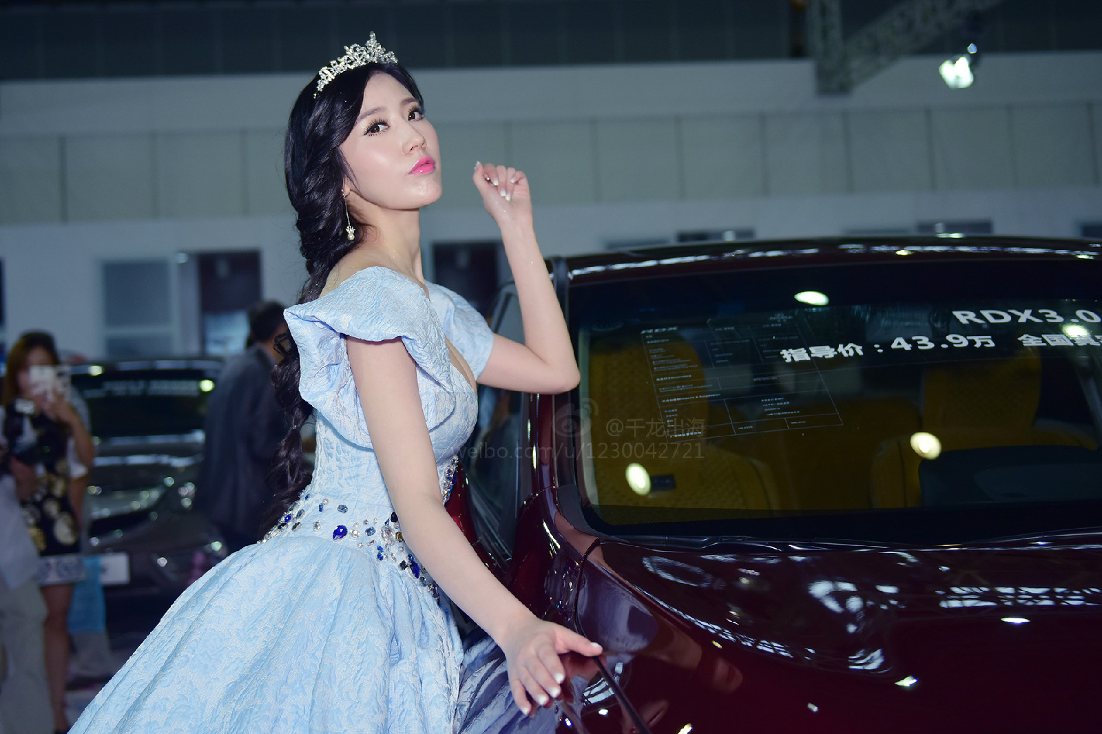  p data-id="gnwlg2y7o4">韩盼盼,1991年12月2日出生于中国湖北武汉