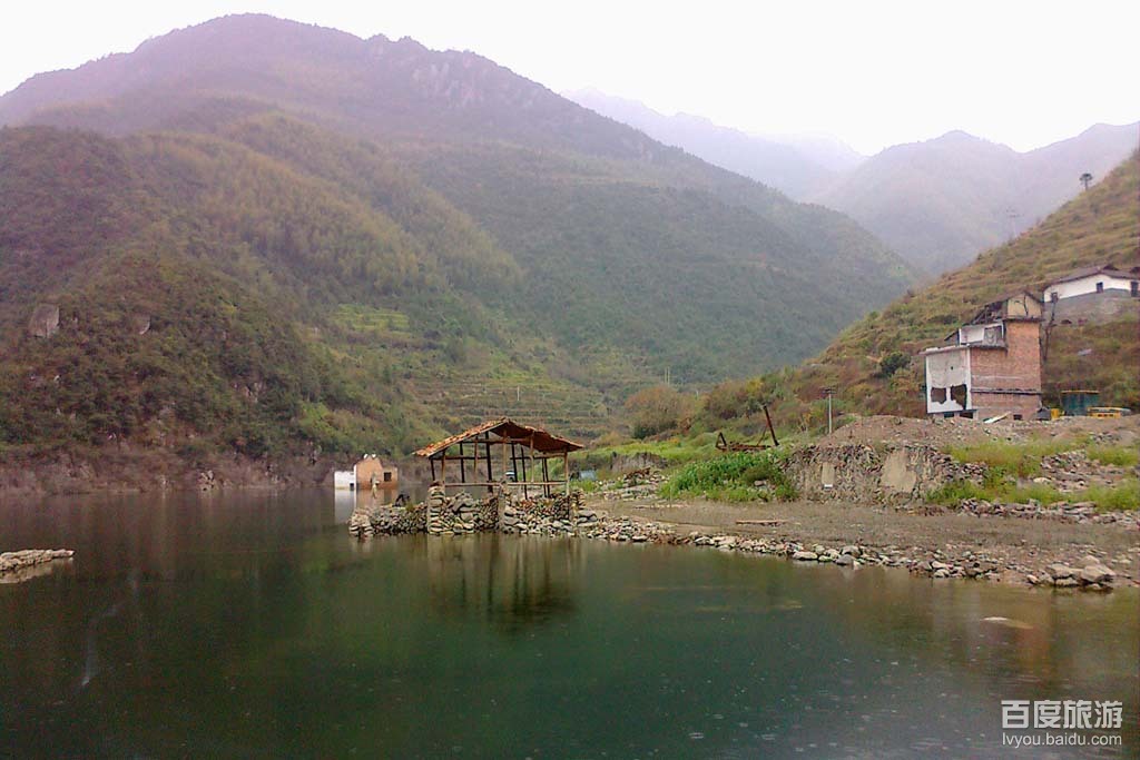 ">浙江省 /a>丽水市瓯江流域小溪支流中段,上至景宁鹤溪,下至青田滩坑