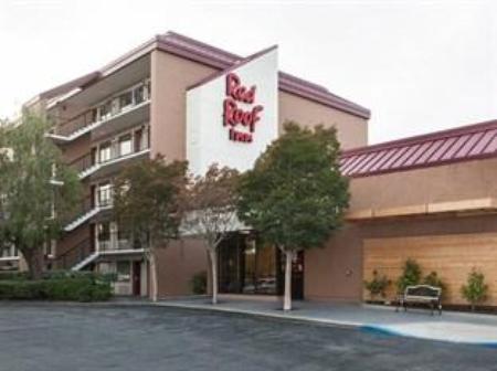 红屋顶酒店