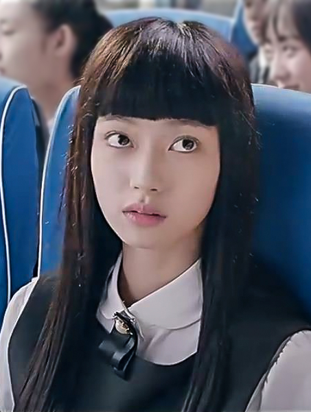 片名:闪光少女饰演:郑有恩演员:徐璐彭昱畅刘泳希鲁照华介绍:西洋乐系